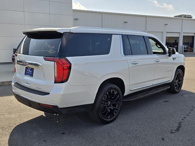 2022 GMC Yukon XL 4WD SLT