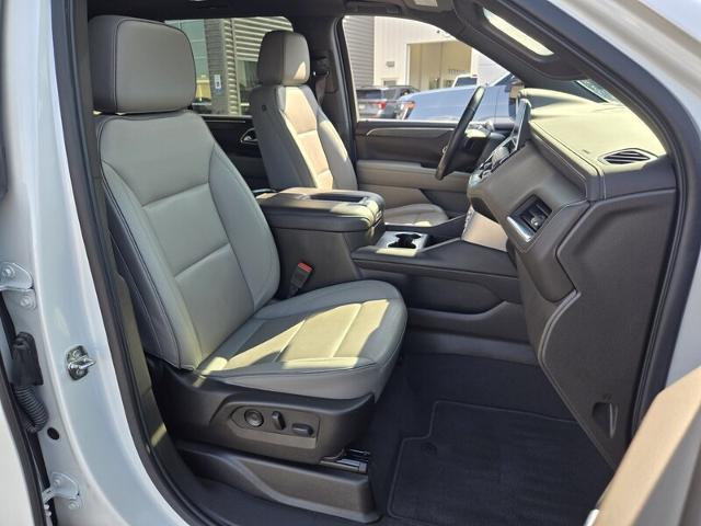 2022 GMC Yukon XL 4WD SLT