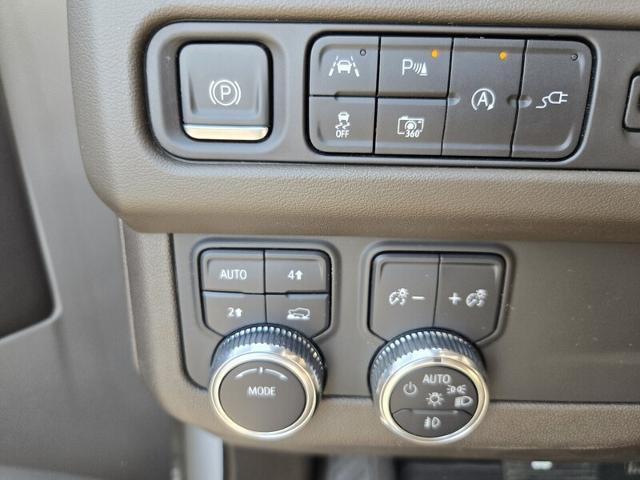 2022 GMC Yukon XL 4WD SLT