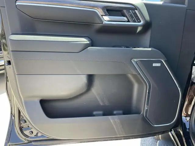 2026 Chevrolet Silverado 1500 4WD Crew Cab Short Bed LTZ