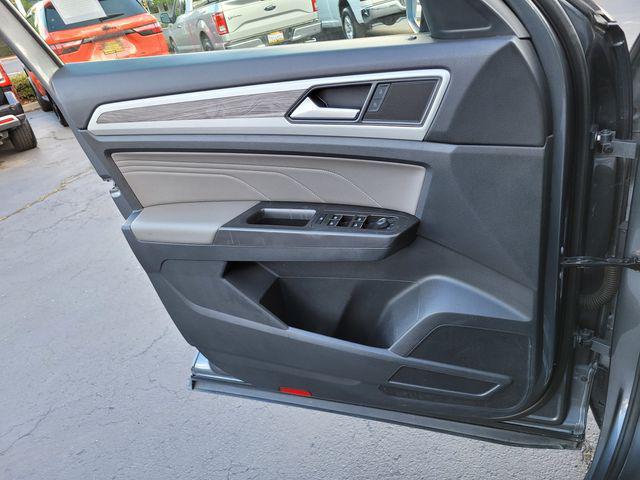 2022 Volkswagen Atlas Cross Sport 2.0T SE