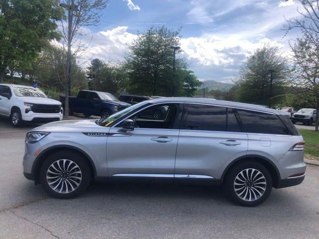 2023 Lincoln Aviator Standard
