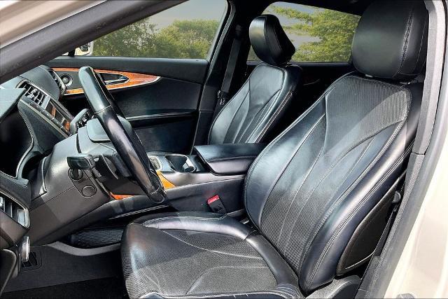2020 Lincoln Nautilus Reserve