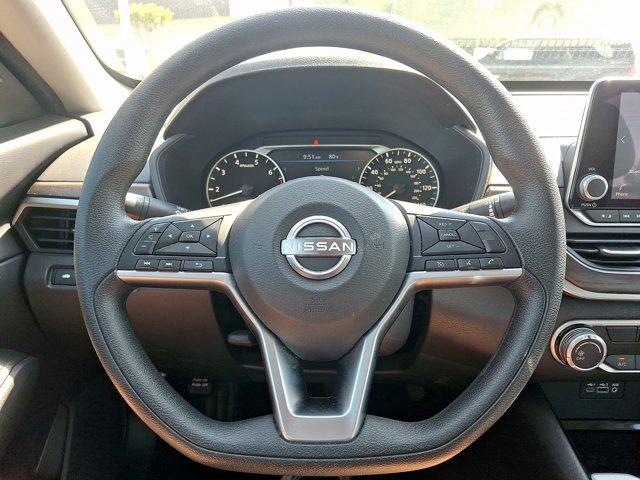 2024 Nissan Altima SV FWD