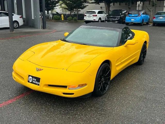 2004 Chevrolet Corvette Base