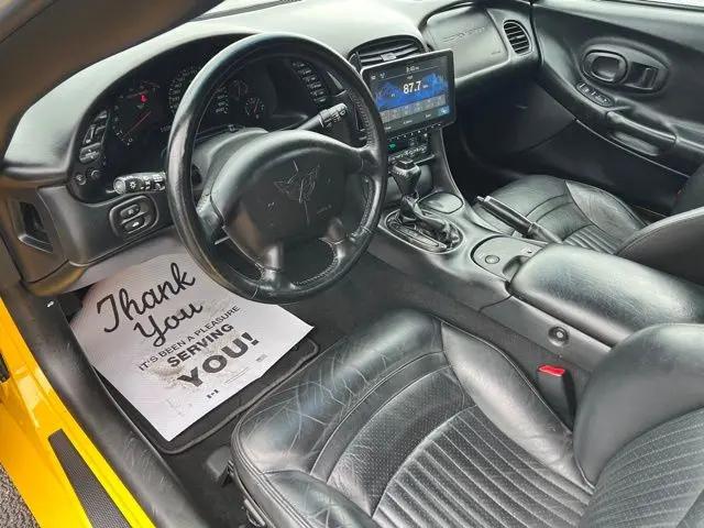 2004 Chevrolet Corvette Base