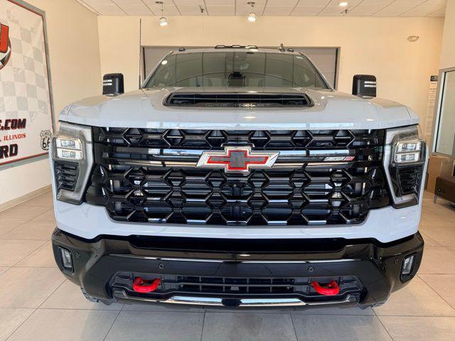 2025 Chevrolet Silverado 2500HD 4WD Crew Cab Standard Bed ZR2