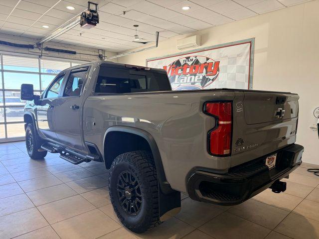 2025 Chevrolet Silverado 2500HD 4WD Crew Cab Standard Bed ZR2