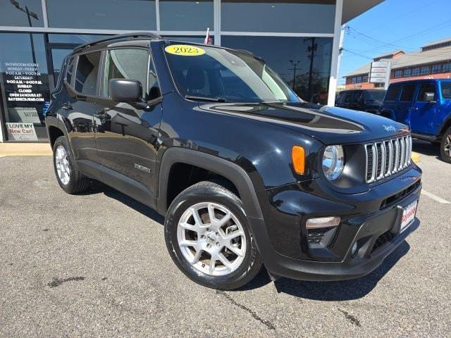 2023 Jeep Renegade Latitude 4x4 2023 Jeep Renegade Latitude 4x4