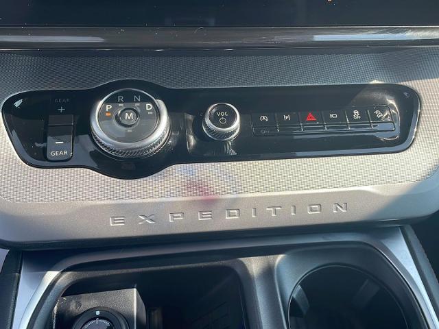 2025 Ford Expedition Active MAX