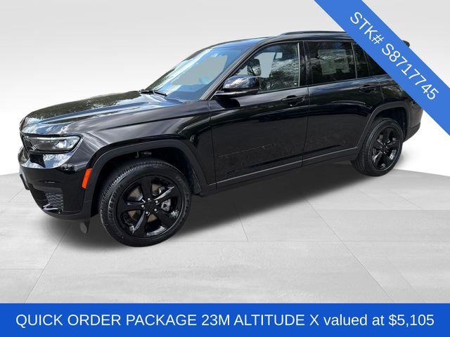 2025 Jeep Grand Cherokee GRAND CHEROKEE L ALTITUDE X 4X4