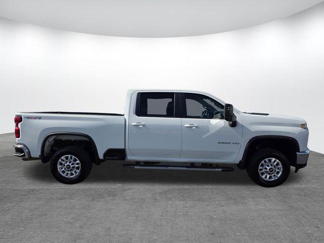 2022 Chevrolet Silverado 2500HD 4WD Crew Cab Standard Bed LT