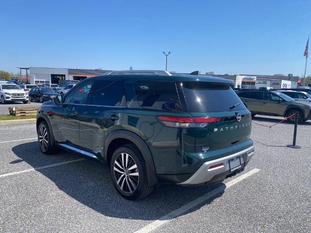2024 Nissan Pathfinder Platinum 4WD