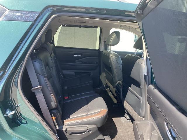 2024 Nissan Pathfinder Platinum 4WD