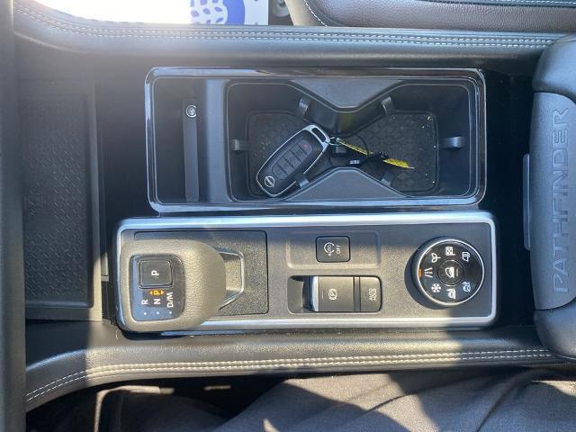 2024 Nissan Pathfinder Platinum 4WD
