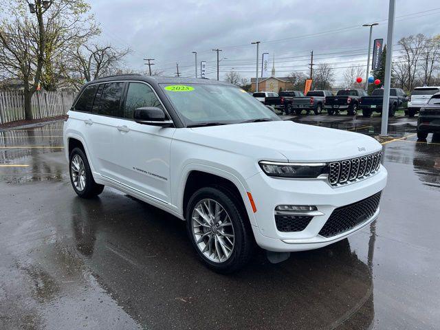 2025 Jeep Grand Cherokee Summit 4x4