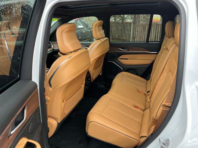 2025 Jeep Grand Cherokee Summit 4x4