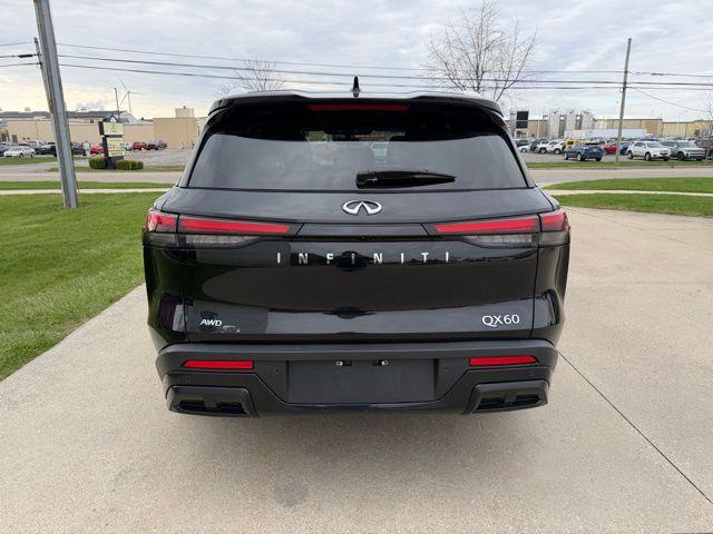 2024 INFINITI QX60 LUXE AWD