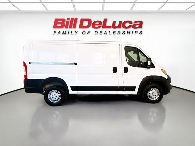 2025 Ram ProMaster 2500 Cargo Van Tradesman Low Roof 136" WB w/Pass Seat
