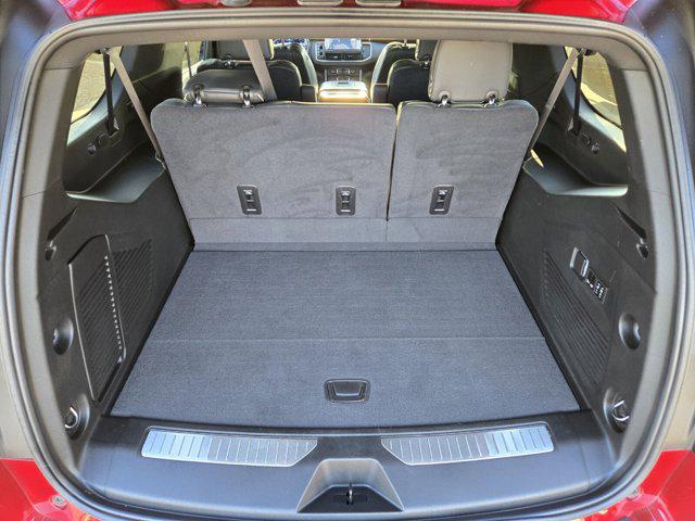 2024 Chevrolet Suburban 4WD Premier