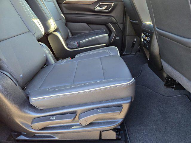 2024 Chevrolet Suburban 4WD Premier