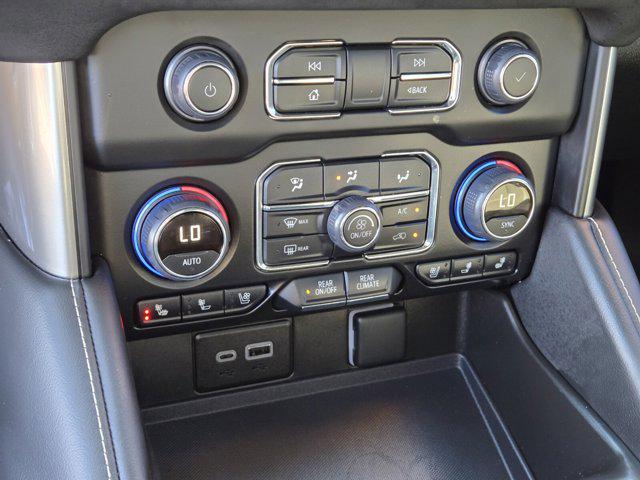 2024 Chevrolet Suburban 4WD Premier