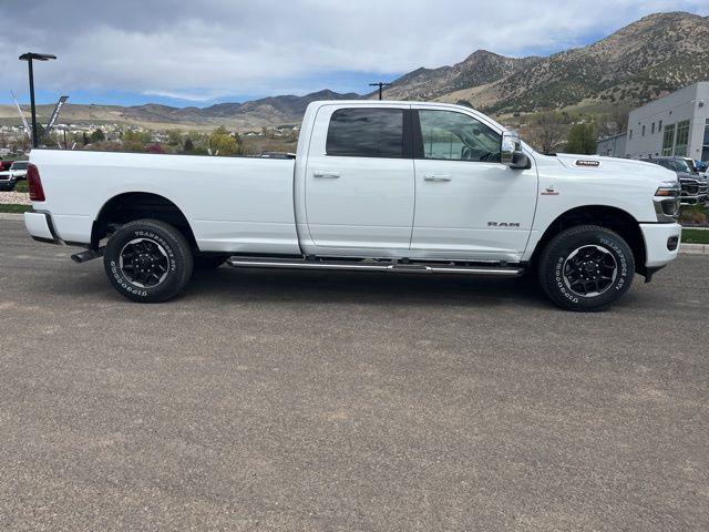 2026 RAM Ram 3500 RAM 3500 LARAMIE CREW CAB 4X4 8 BOX
