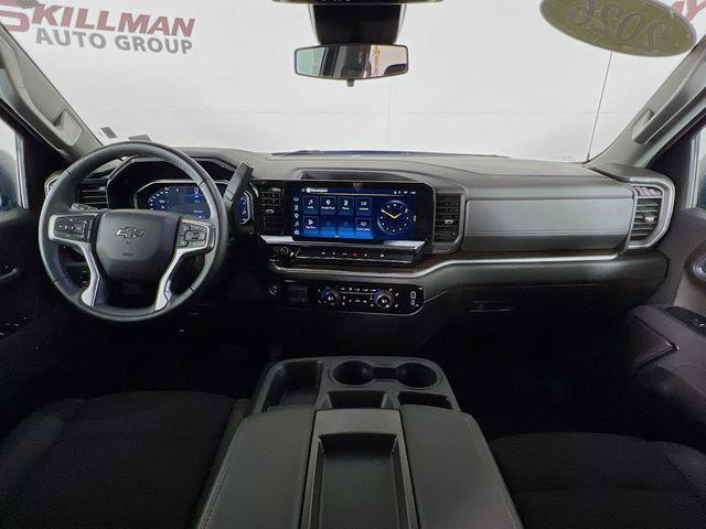 2026 Chevrolet Silverado 1500 4WD Crew Cab Short Bed RST