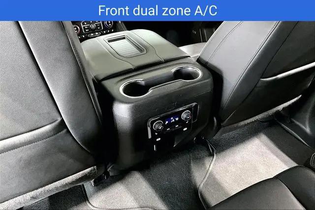 2024 Chevrolet Suburban 4WD Premier