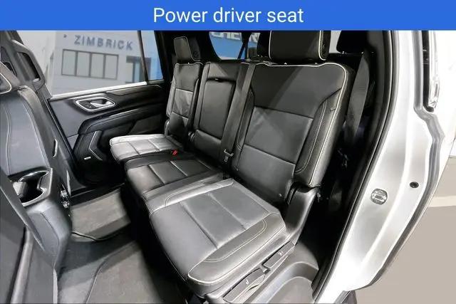 2024 Chevrolet Suburban 4WD Premier