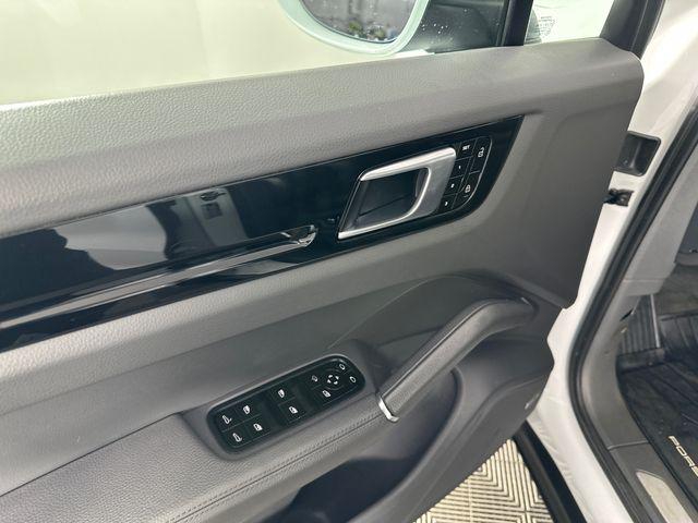 2019 Porsche Cayenne Base