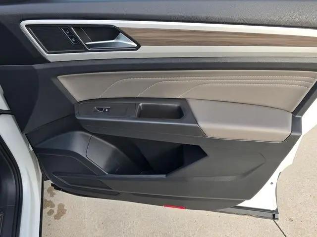 2023 Volkswagen Atlas 3.6L V6 SEL
