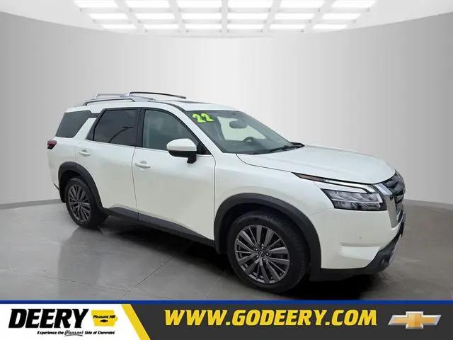 2022 Nissan Pathfinder SL 4WD for sale in Pleasent Hill, IA