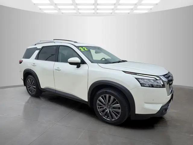 2022 Nissan Pathfinder SL 4WD