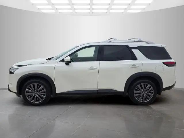 2022 Nissan Pathfinder SL 4WD
