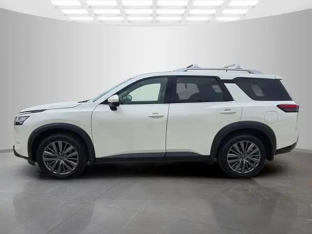 2022 Nissan Pathfinder SL 4WD