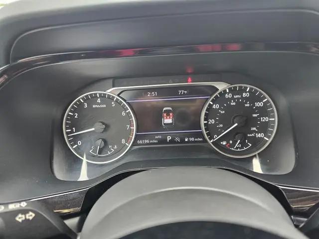 2022 Nissan Pathfinder SL 4WD