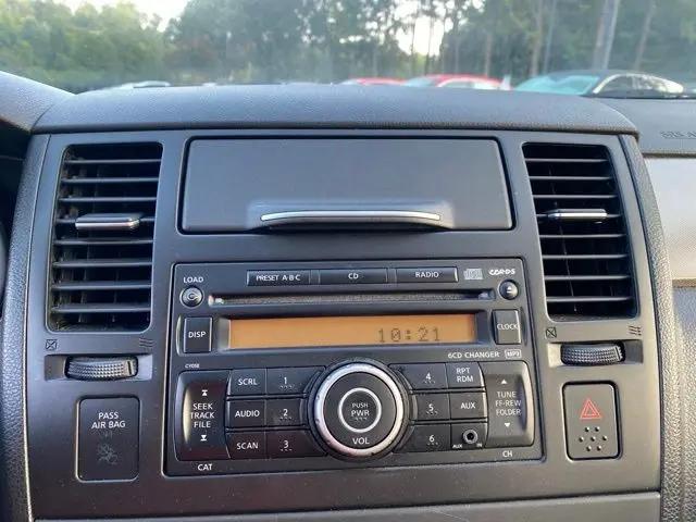 2009 Nissan Versa 1.8SL
