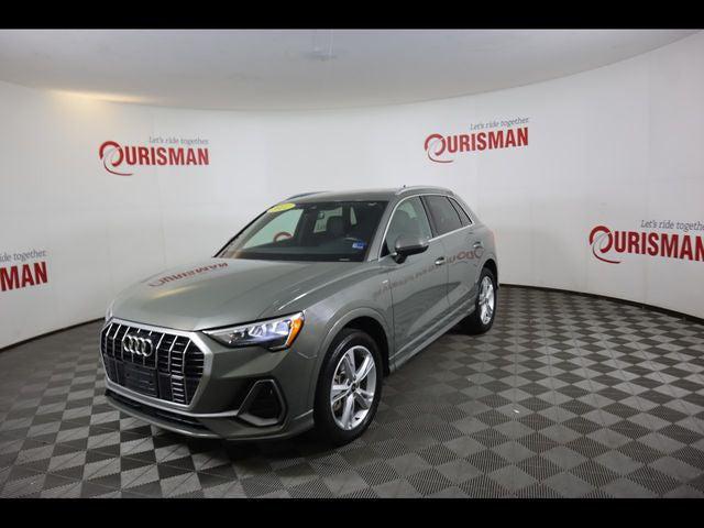 2022 Audi Q3 Premium 45 TFSI S line quattro Tiptronic 2022 Audi Q3 Premium 45 TFSI S line quattro Tiptronic