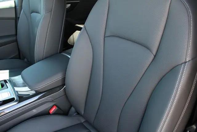 2026 Audi Q8 Premium Plus 55 TFSI quattro Tiptronic
