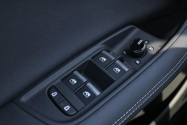 2026 Audi Q8 Premium Plus 55 TFSI quattro Tiptronic