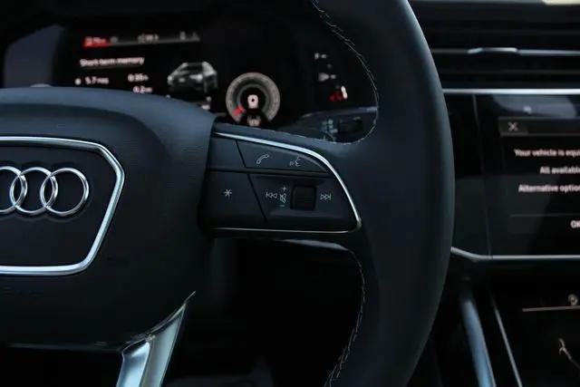 2026 Audi Q8 Premium Plus 55 TFSI quattro Tiptronic