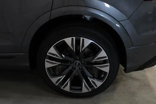 2026 Audi Q8 Premium Plus 55 TFSI quattro Tiptronic