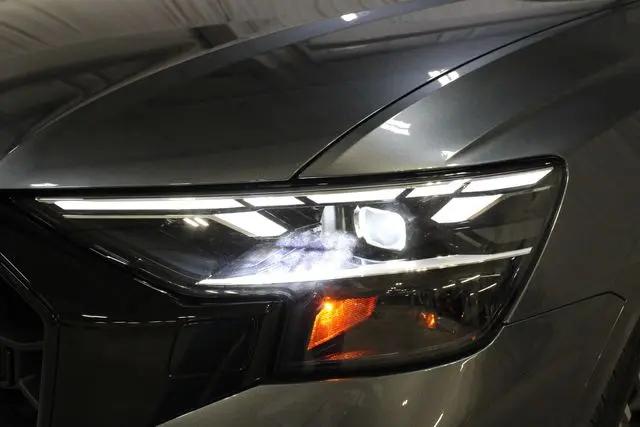 2026 Audi Q8 Premium Plus 55 TFSI quattro Tiptronic