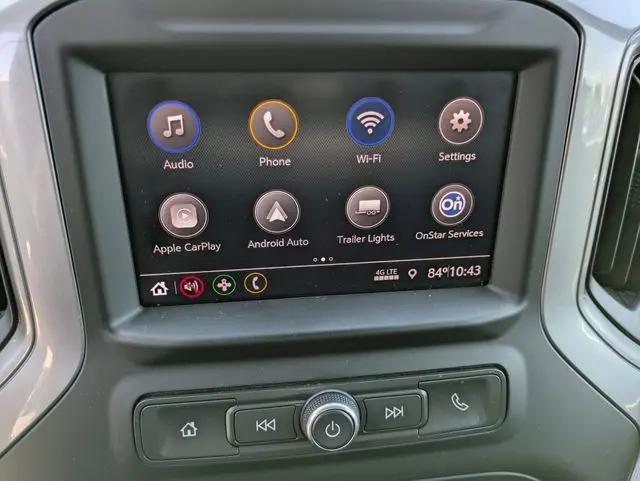 2022 Chevrolet Silverado 1500 4WD Crew Cab Short Bed Custom