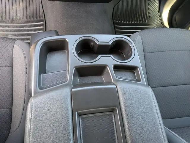 2022 Chevrolet Silverado 1500 4WD Crew Cab Short Bed Custom