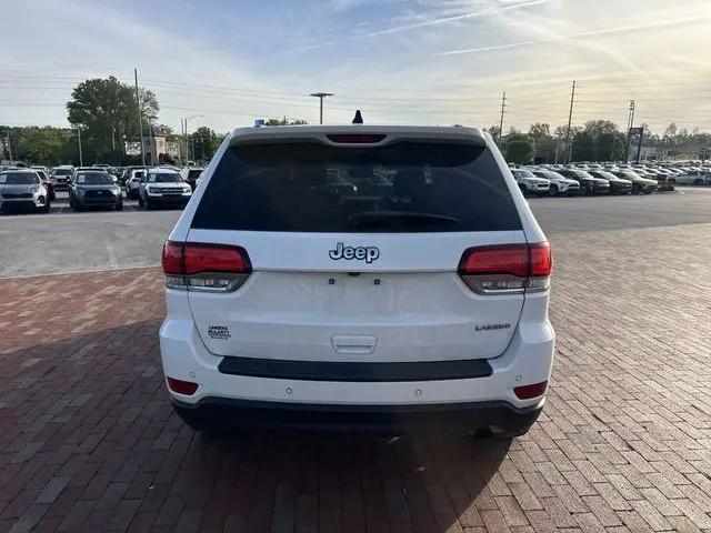2022 Jeep Grand Cherokee Laredo E 4x2