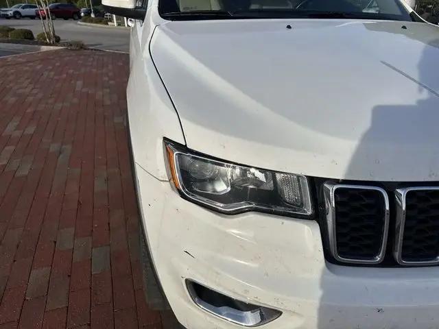 2022 Jeep Grand Cherokee Laredo E 4x2