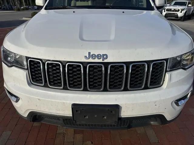 2022 Jeep Grand Cherokee Laredo E 4x2