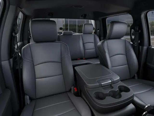 2026 Ram 2500 Tradesman Crew Cab 4x2 8 Box